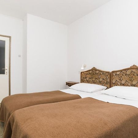 Guest House Adriatic أوماغ المظهر الخارجي الصورة