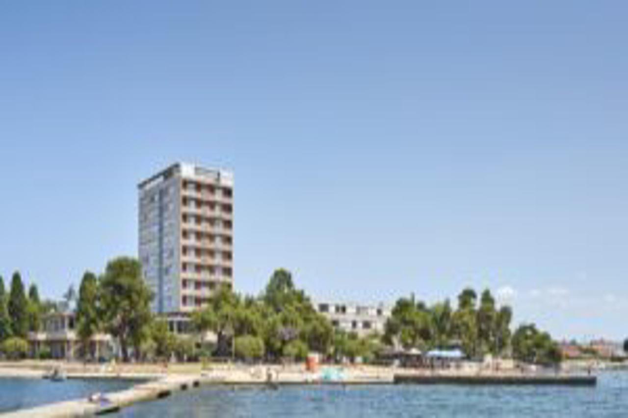 Guest House Adriatic أوماغ المظهر الخارجي الصورة