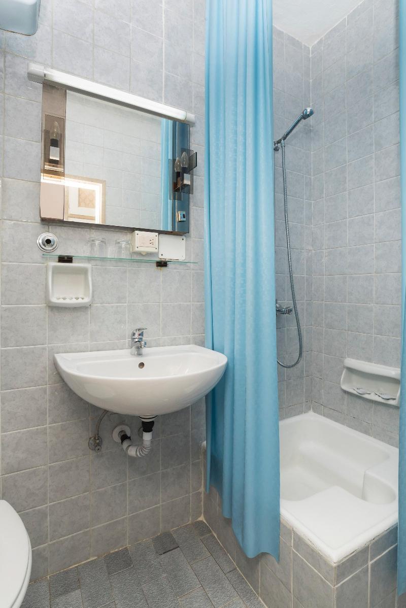Guest House Adriatic أوماغ المظهر الخارجي الصورة